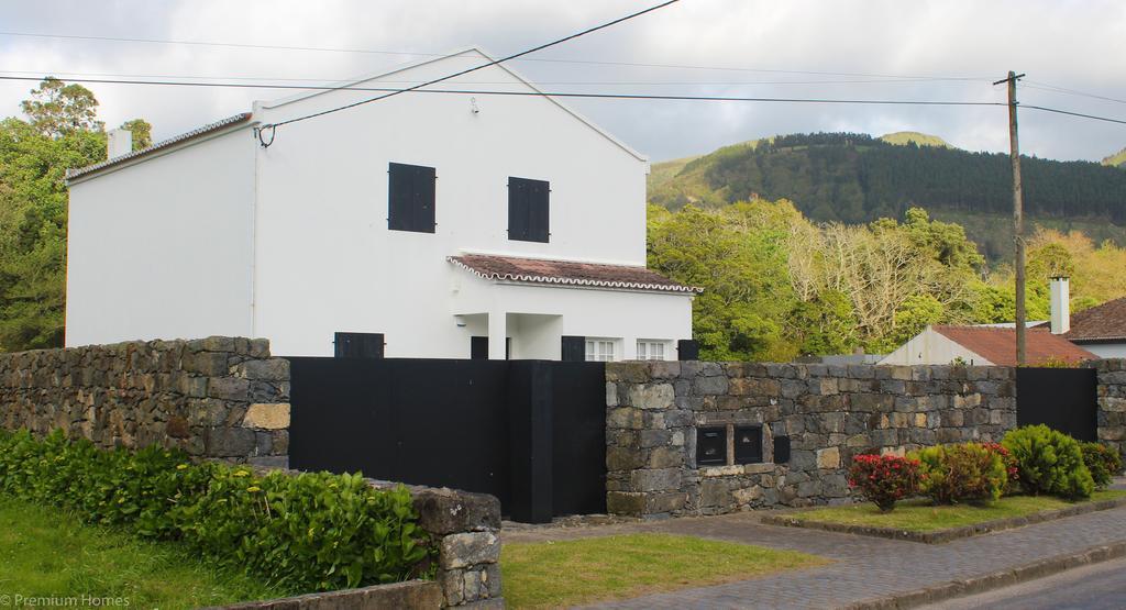 Casa Das Camelias - Family Villa By The Lagoon Sete Cidades Exterior photo